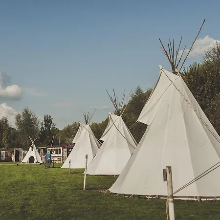 Campingplads Les Tipis Du Bonheur De Vivre *