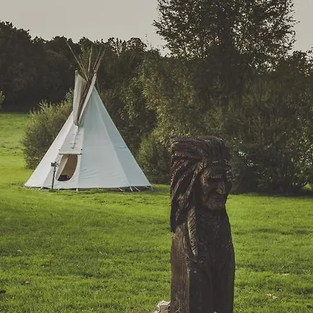 Campingplads Les Tipis Du Bonheur De Vivre Brûlon