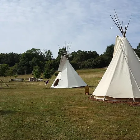 Campingplads Les Tipis Du Bonheur De Vivre *